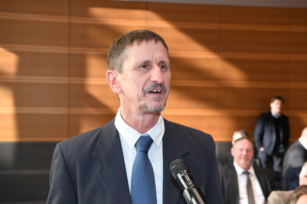 BTB Arbeitnehmervertreter Michael Brendle stellt die Forderungen des BTB zu den Tarifverhandlungen vor.