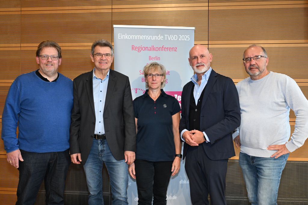 Gruppenbild mit 5 Personen